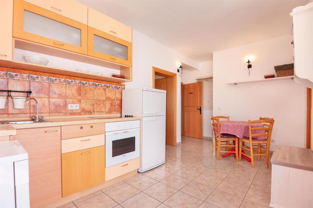 Apartments Gordana Lokva Rogoznica Eksteriør billede